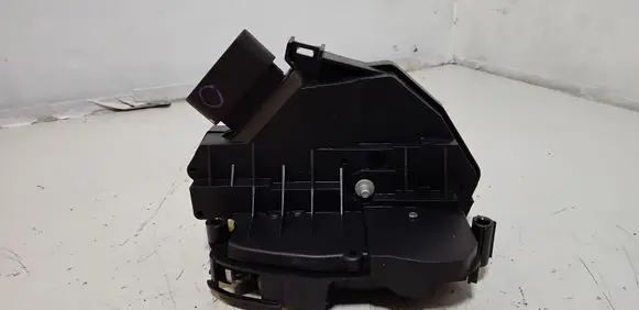 Ford C-MAX II Front door lock AM5AU21813AF