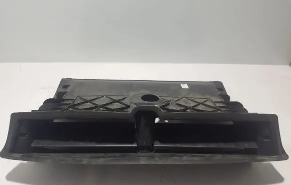 Tesla Model Y Intercooler air guide/duct channel 1640666