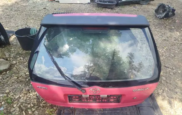 Toyota Corolla E110 Tailgate/trunk/boot lid