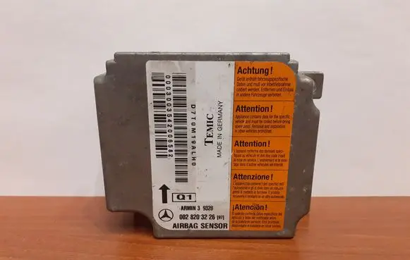Mercedes-Benz E W210 Airbag control unit/module 0028203226 5623