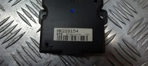 Mitsubishi Pajero Other control units/modules MR218154
