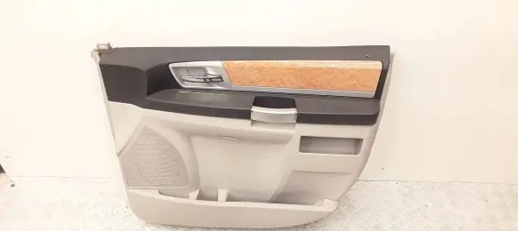 Chrysler Grand Voyager V Front door card panel trim