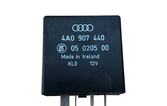 Volkswagen PASSAT B6 Other relay 4A0907440 05020500