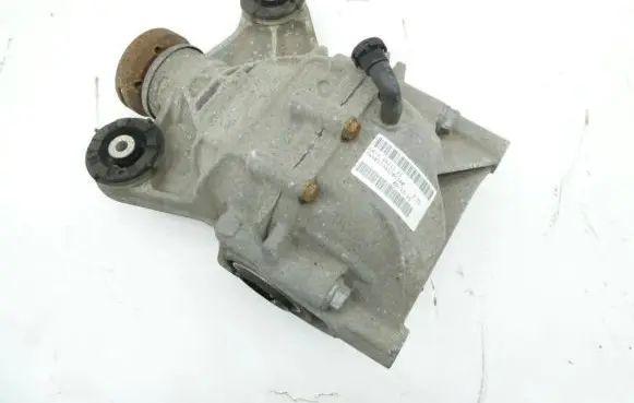 Jaguar XE Rear differential GX73-4A213-FC