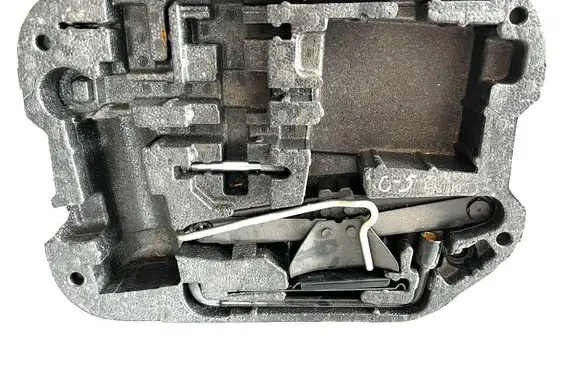 Citroen C5 Tool box 9681017280