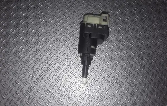Audi A4 S4 B6 8E 8H Brake pedal sensor switch