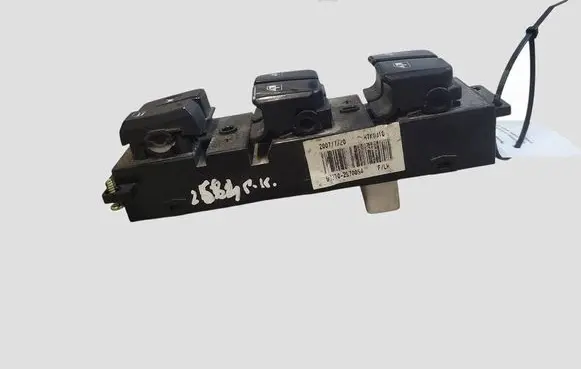 Hyundai Santa Fe Electric window control switch 935702570054