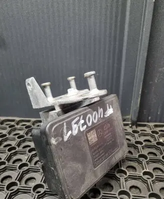 Mercedes-Benz C W204 ABS Pump 28515654303 A2539011400 10062538551