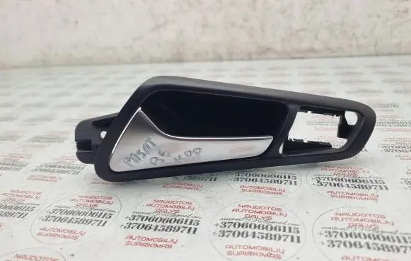 Volkswagen PASSAT B6 Front door interior handle 3C1837113D
