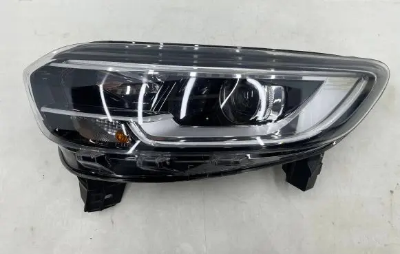 Renault Kadjar Headlight/headlamp 260609857r 011.770-05