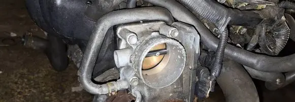 Toyota Avensis T250 Throttle valve 
