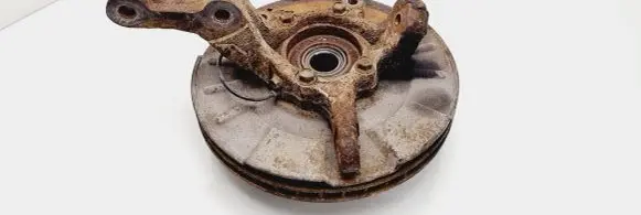 Suzuki Grand Vitara II Front wheel hub spindle knuckle