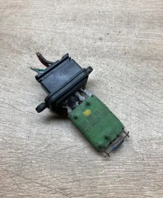 Fiat Punto (188) Coolant fan relay B837