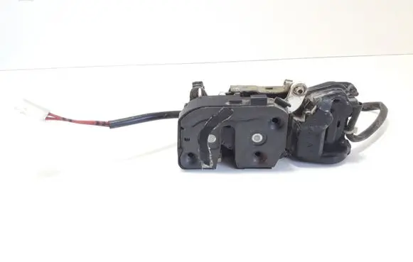 Mazda 323 Front door lock BJ3D