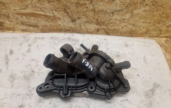 Volkswagen Golf VII Water pump 04E121600BD