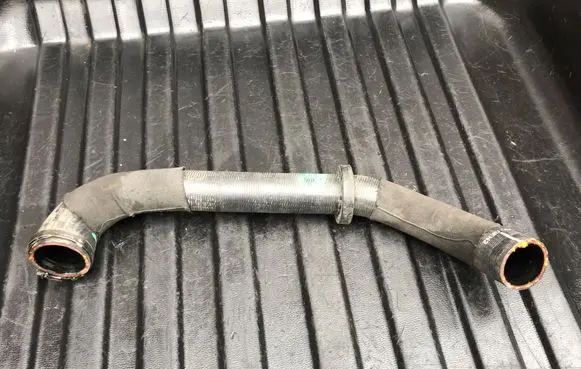 Land Rover Discovery 5 Intercooler hose/pipe FPLA6N650CC D05WA