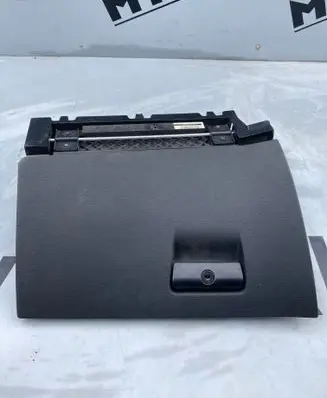 BMW X3 E83 Glove box 291470