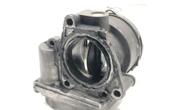 Volkswagen Touran I Engine shut-off valve 03G128063