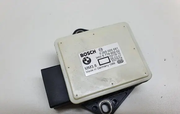 BMW 5 E60 E61 ESP acceleration yaw rate sensor 6774602 0265005681 34526774602