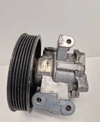 Mercedes-Benz C W203 Power steering pump A0024669401 7692955519