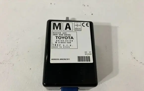 Toyota Auris E180 Door central lock control unit/module 89740-02100