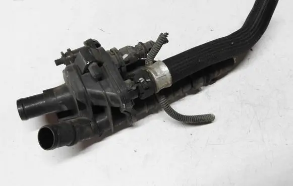 Thermostat/thermostat housing