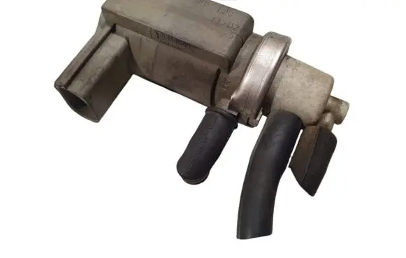 Audi A6 S6 C5 4B Turbo solenoid valve 059906627C