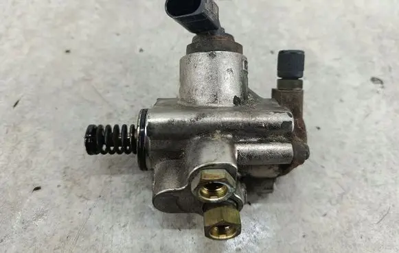 Seat Altea Fuel injection high pressure pump 