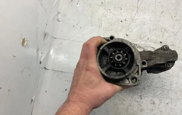 KIA Sorento Starter motor