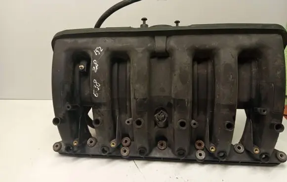 BMW 5 E28 Intake manifold 1438140
