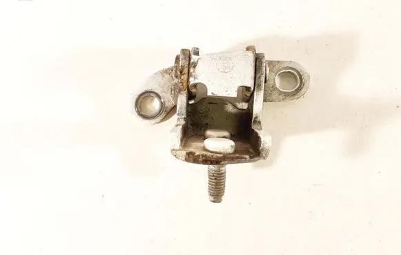 Toyota Avensis T220 Rear door upper hinge