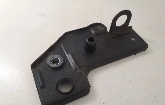 Radiator support slam panel bracket