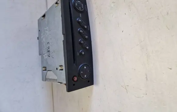 Renault Scenic II - Grand scenic II Radio/CD/DVD/GPS head unit 8200607918