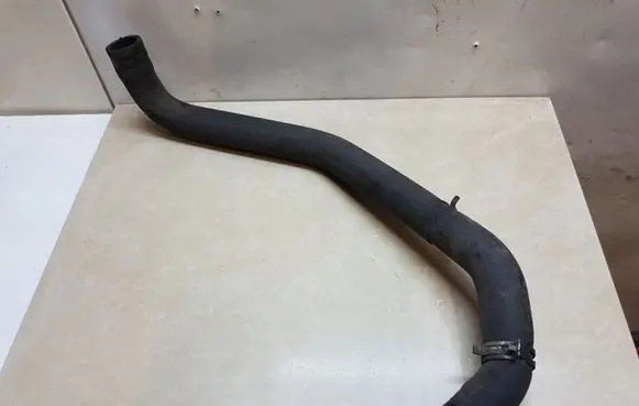 Nissan Qashqai Engine coolant pipe/hose