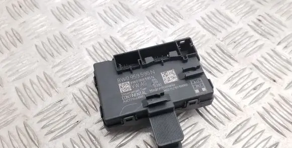 Audi A4 S4 B9 Door control unit/module 8W0959595N
