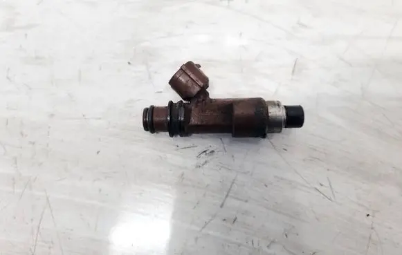 Subaru B9 Tribeca Fuel injector 010062707