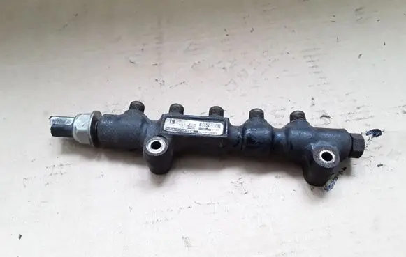Citroen C4 Grand Picasso Fuel main line pipe 9654592680