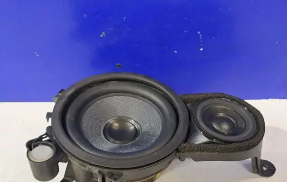 Volvo XC90 Front door speaker 30657756