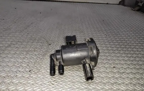 Dodge Durango Vacuum valve 04669