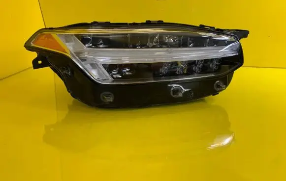 Volvo XC90 Headlight/headlamp 31656989