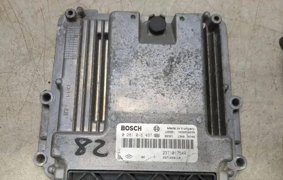Nissan Primastar Engine control unit/module 0281018497 237102011R 237101754R