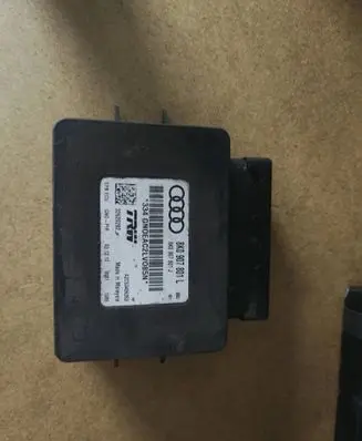 Audi A4 S4 B8 8K Hand brake control module 8K0907801L 8K0907801J