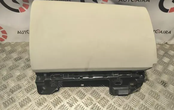 Volvo XC90 Glove box 31363669