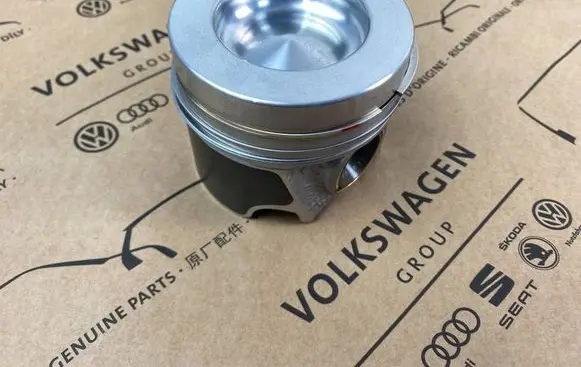 Audi Q5 SQ5 Piston with connecting rod 05L107065R