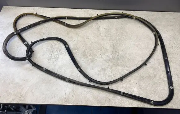 Nissan Leaf I (ZE0) Hybrid/electric vehicle battery bracket 744883NAOA