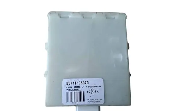 Toyota Avensis T250 Door central lock control unit/module 8974105070
