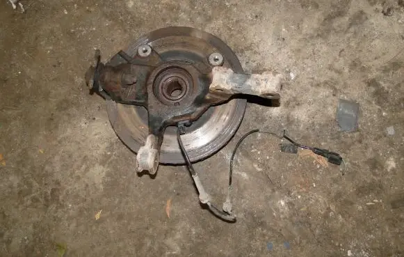 Renault Laguna III Front wheel hub spindle knuckle 400140080R