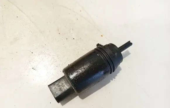 BMW 1 E81 E87 Windscreen/windshield washer pump 67128377612 23557610