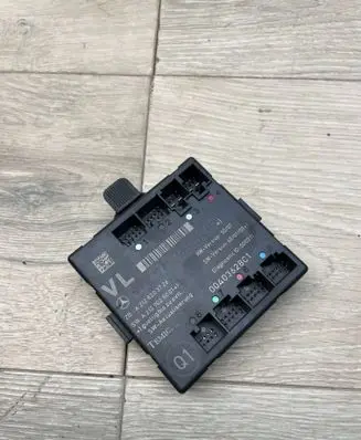 Mercedes-Benz C W204 Door control unit/module A2129004202 A2129028001 A2128203726