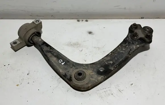 Peugeot 508 Front lower control arm/wishbone 7AAA11